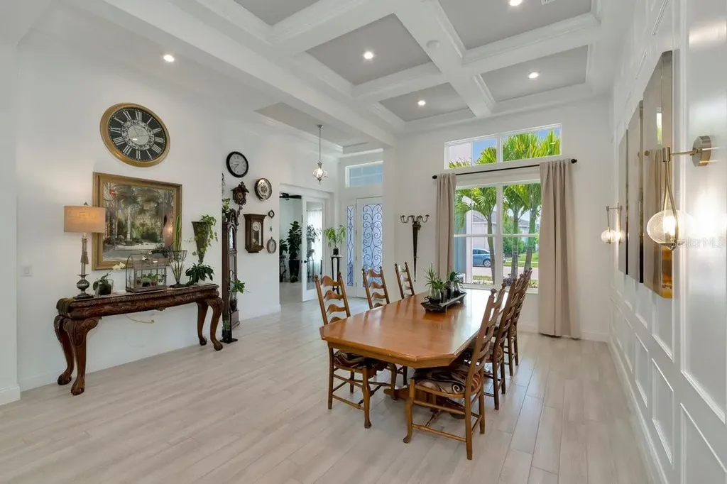 4657 Antrim Drive Sarasota FL 34240