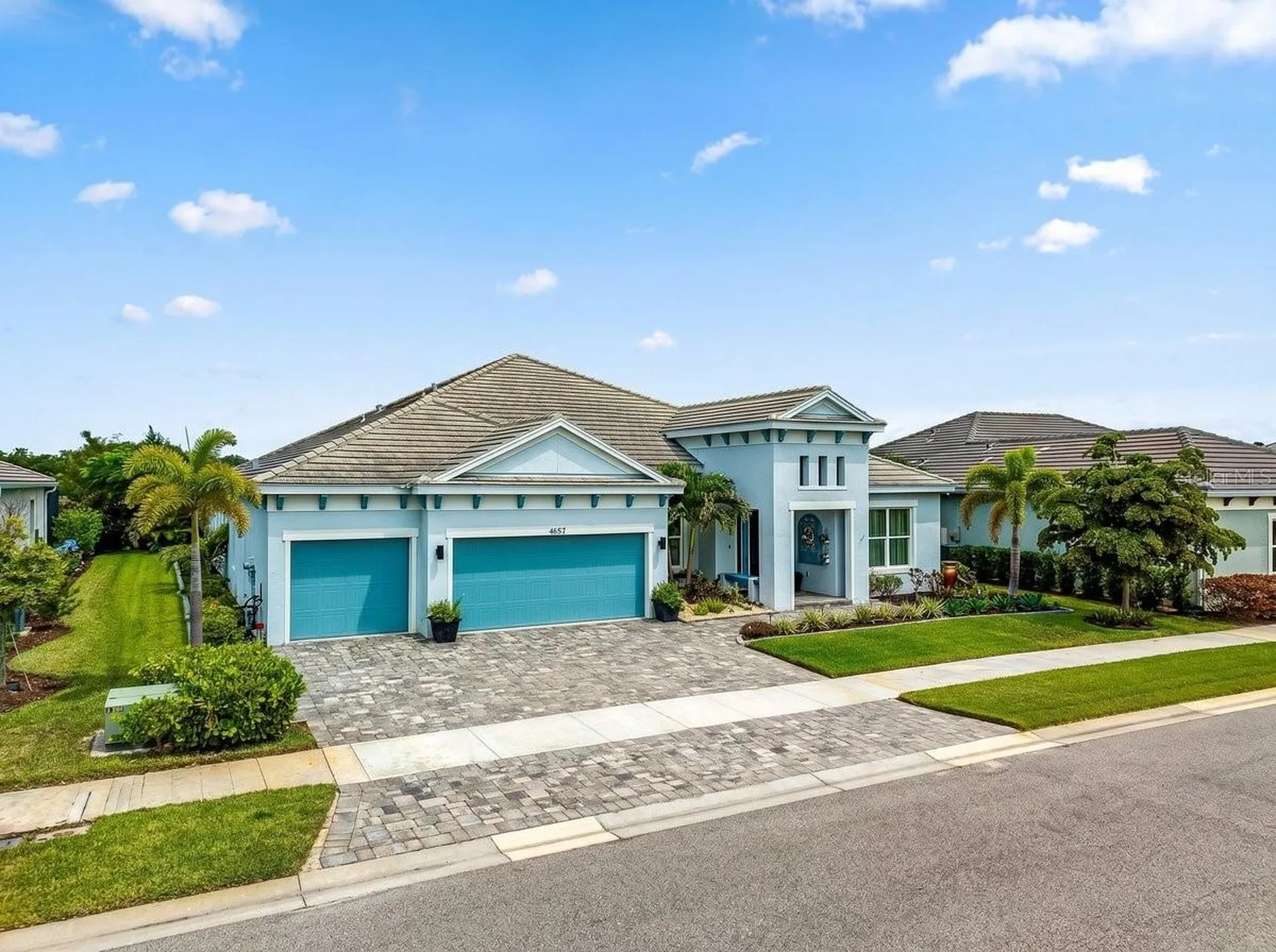 4657 Antrim Drive Sarasota FL 34240
