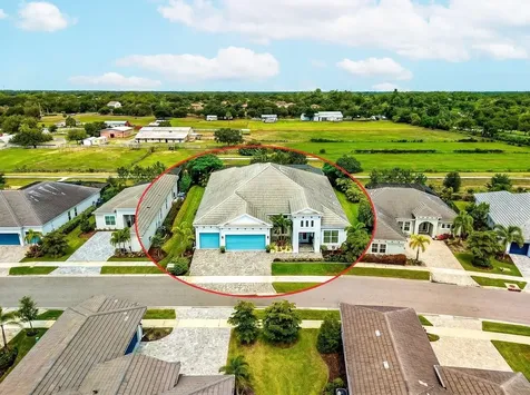 4657 Antrim Drive Sarasota FL 34240
