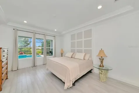 4657 Antrim Drive Sarasota FL 34240