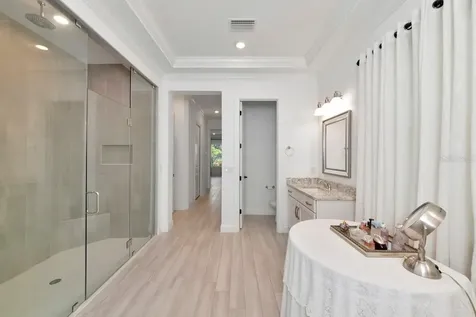4657 Antrim Drive Sarasota FL 34240
