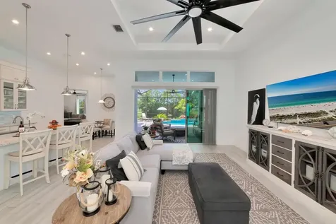 4657 Antrim Drive Sarasota FL 34240