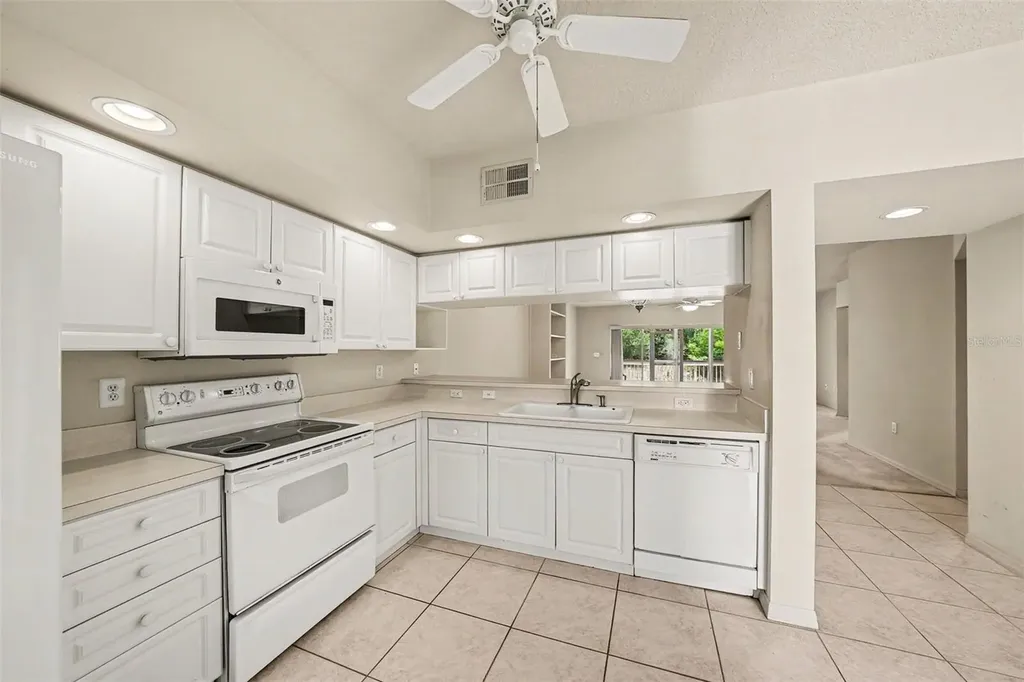 1400 Water View Drive W Largo FL 33771