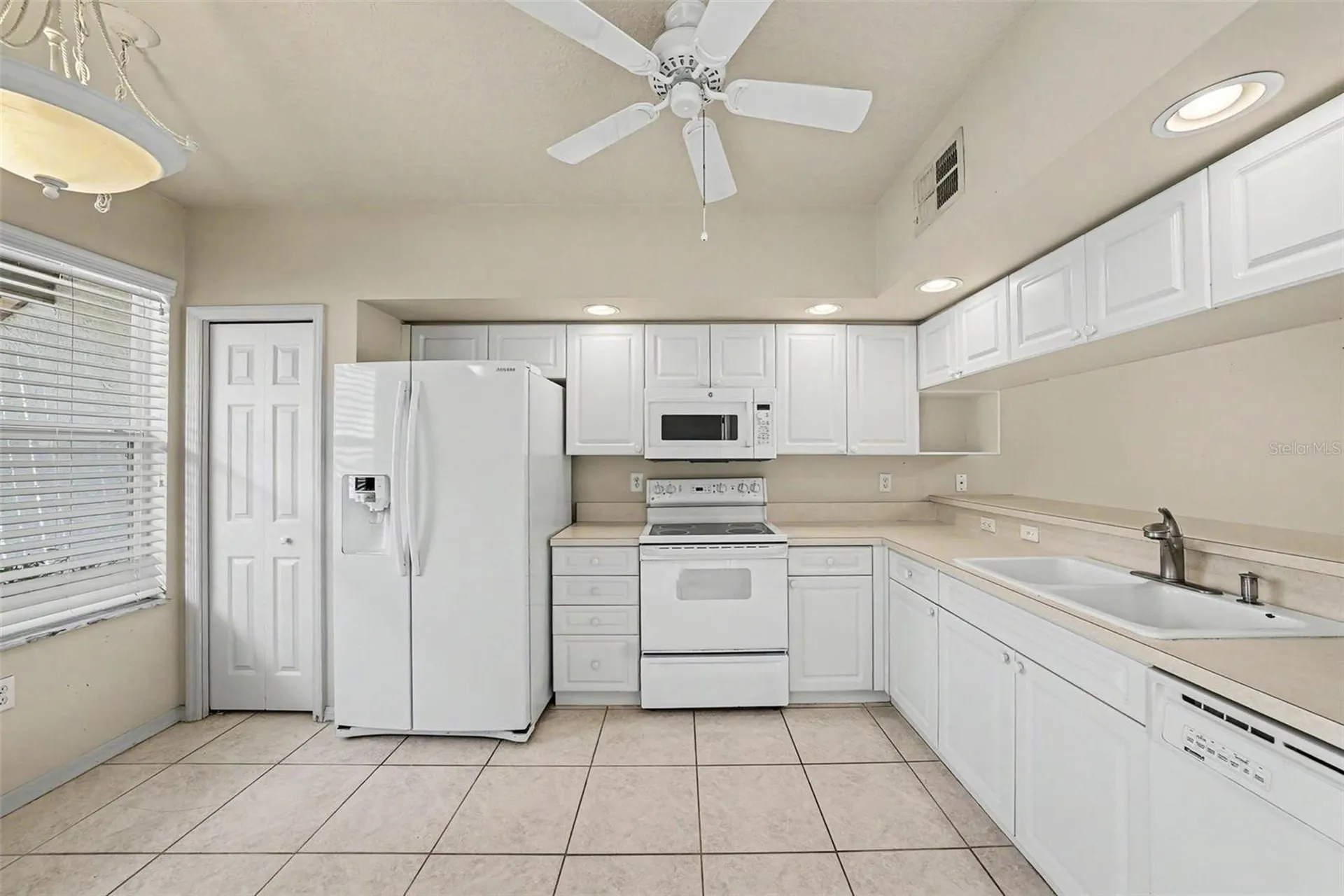 1400 Water View Drive W Largo FL 33771