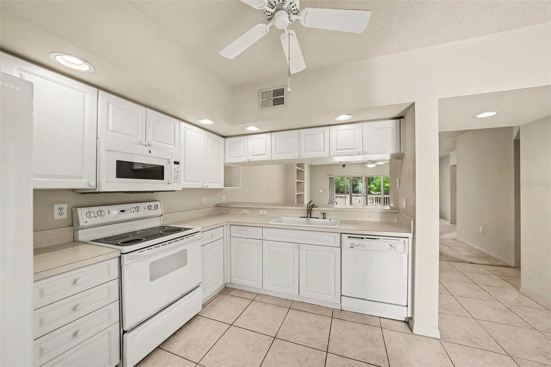 1400 Water View Drive W Largo FL 33771