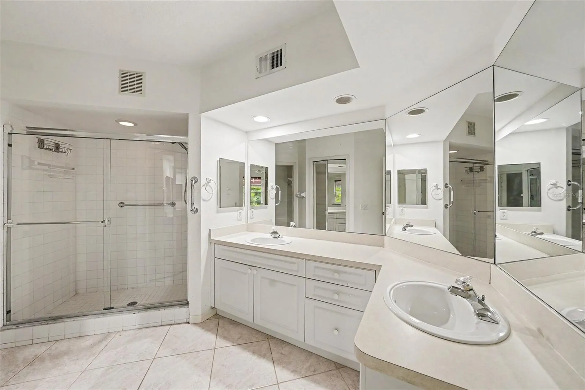 1400 Water View Drive W Largo FL 33771