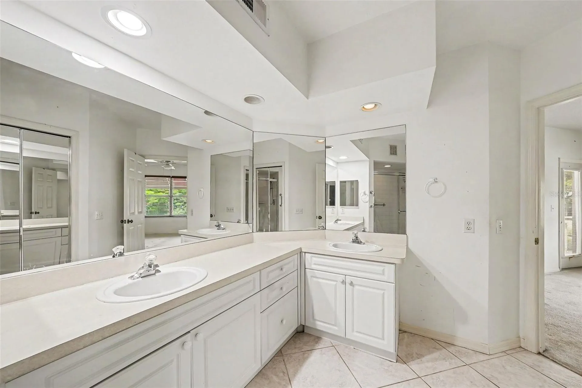 1400 Water View Drive W Largo FL 33771
