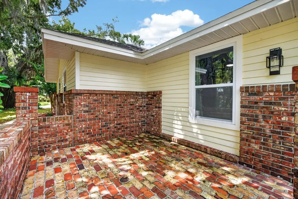 1510 N Beach Street Ormond Beach FL 32174