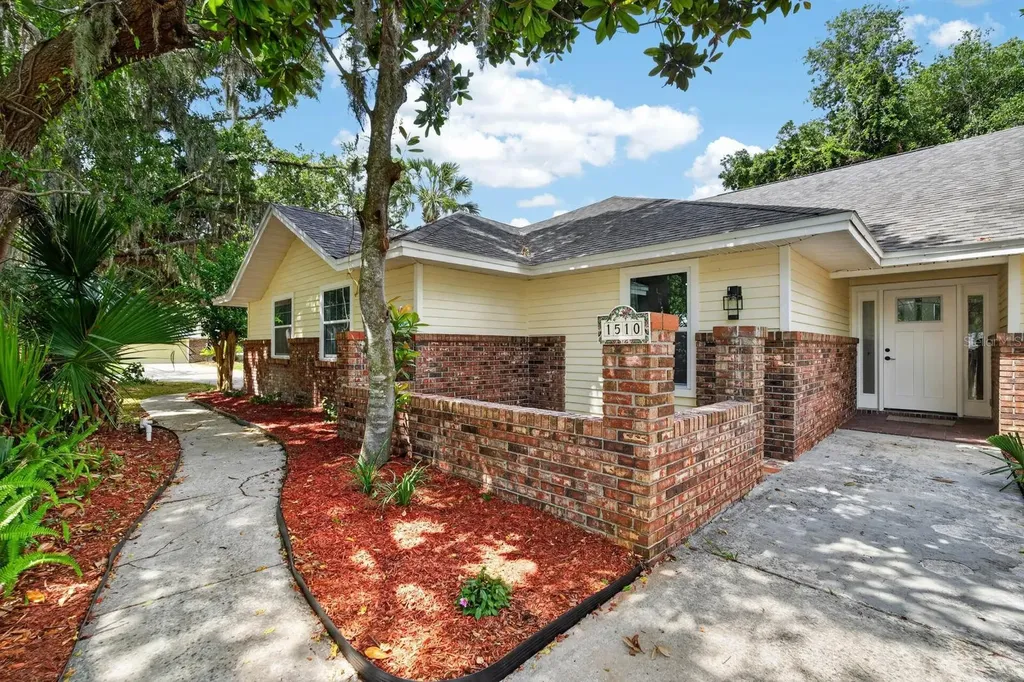1510 N Beach Street Ormond Beach FL 32174