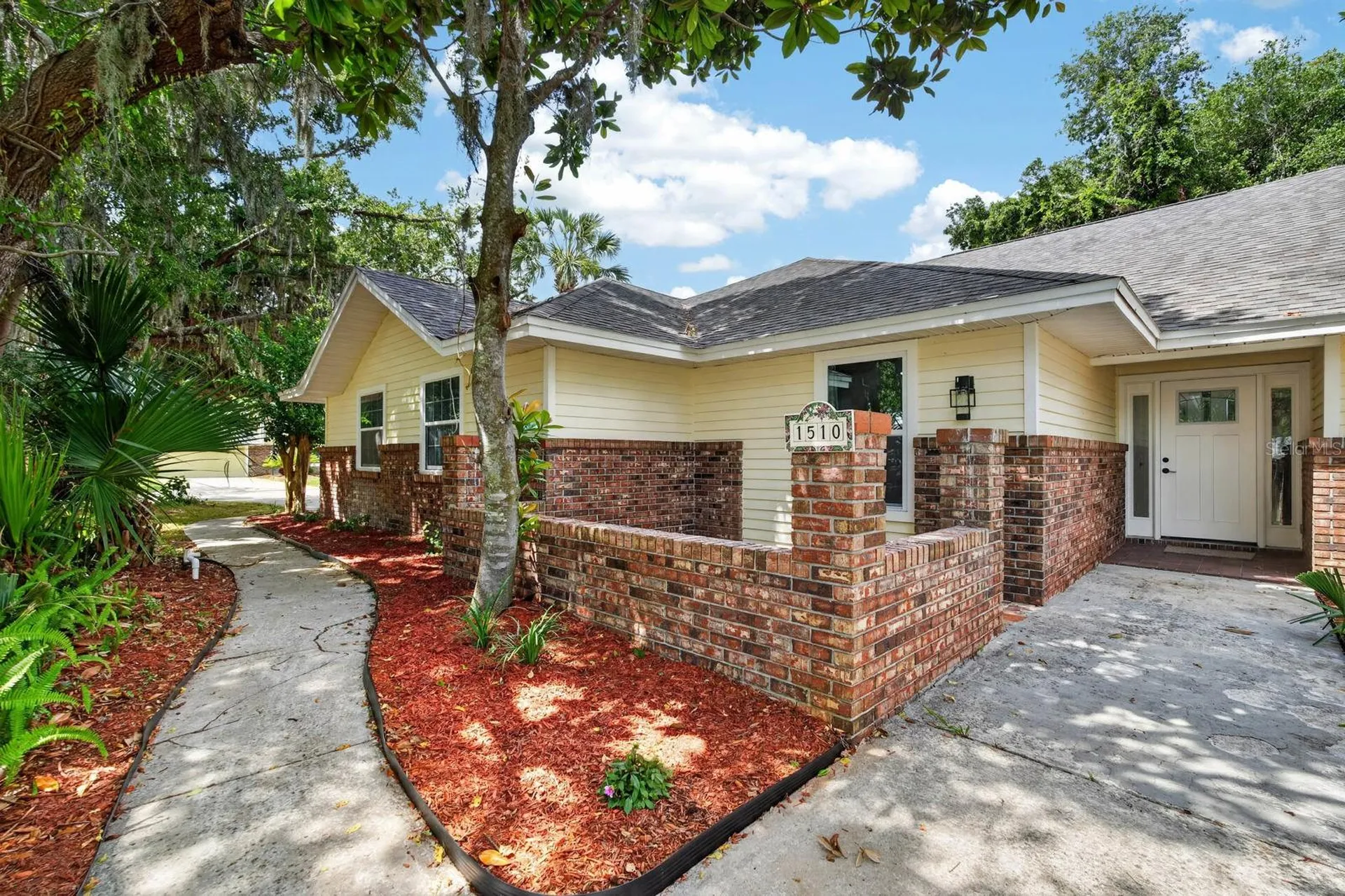 1510 N Beach Street Ormond Beach FL 32174