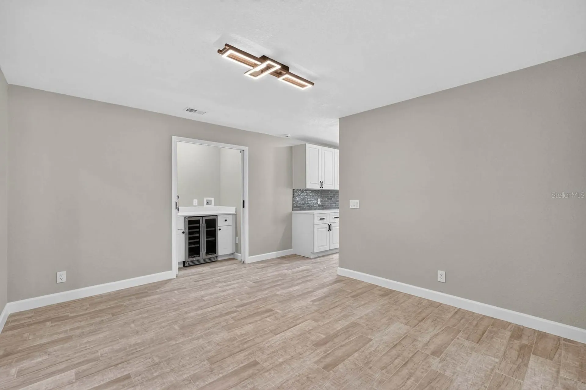 1510 N Beach Street Ormond Beach FL 32174