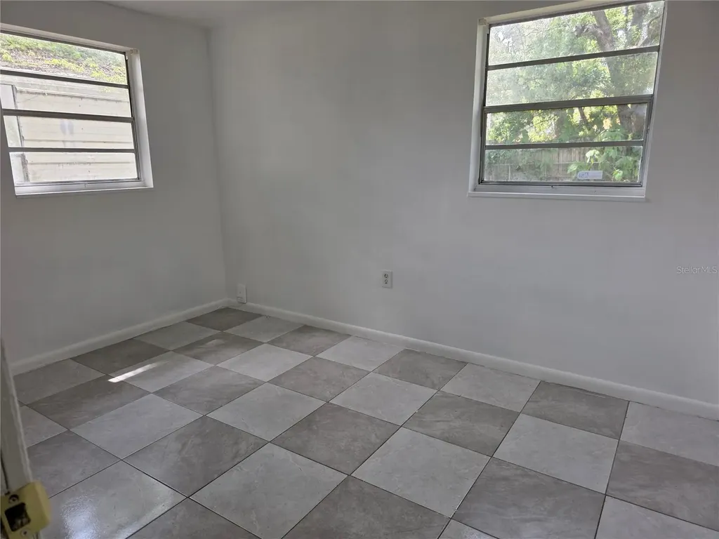1212 E Chilkoot Avenue Tampa FL 33612