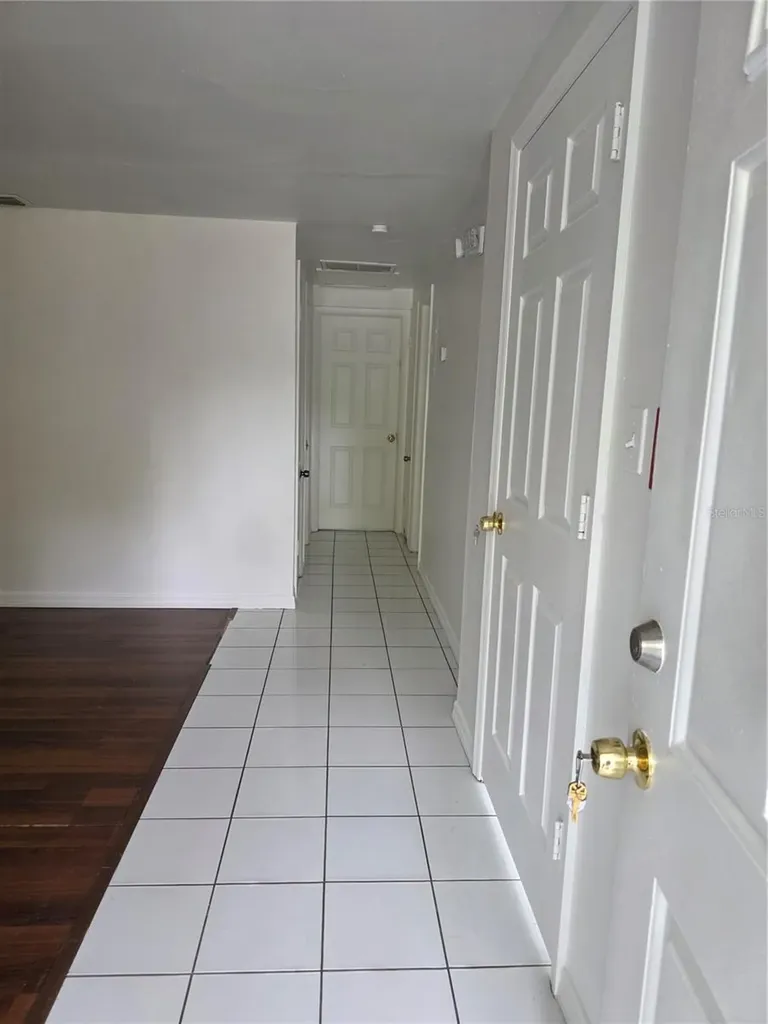 1212 E Chilkoot Avenue Tampa FL 33612