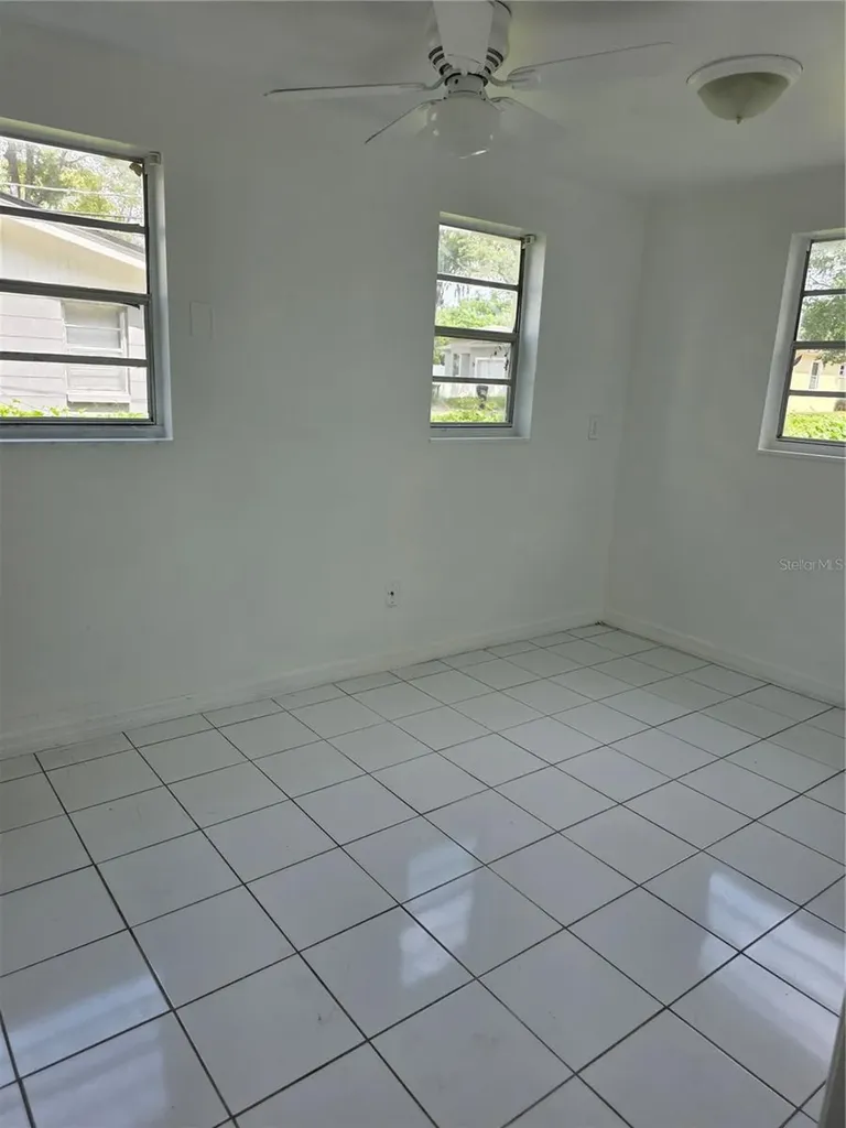 1212 E Chilkoot Avenue Tampa FL 33612