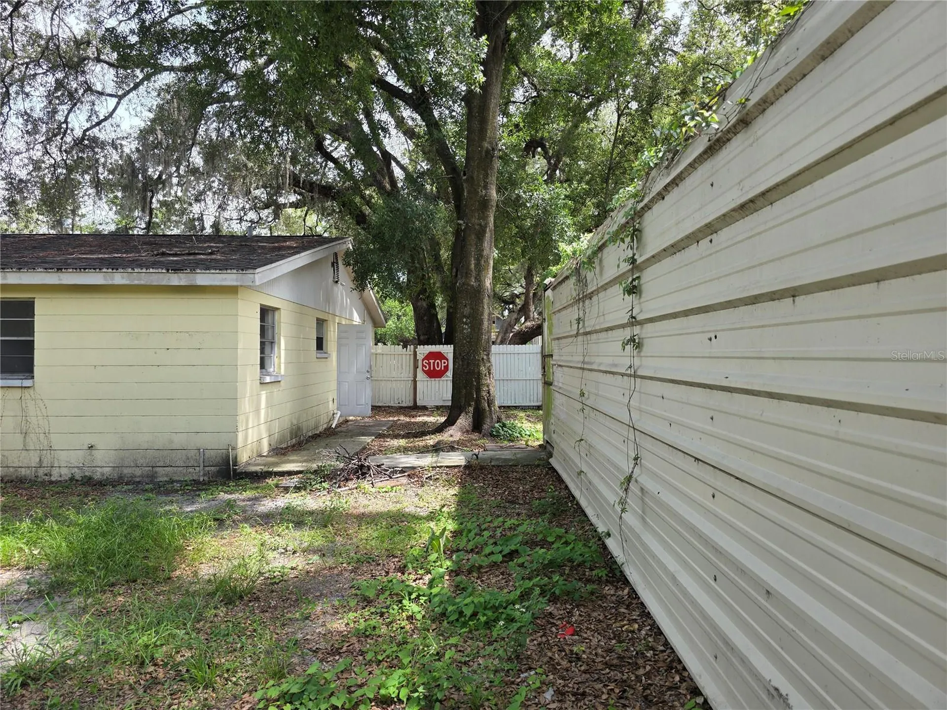 1212 E Chilkoot Avenue Tampa FL 33612
