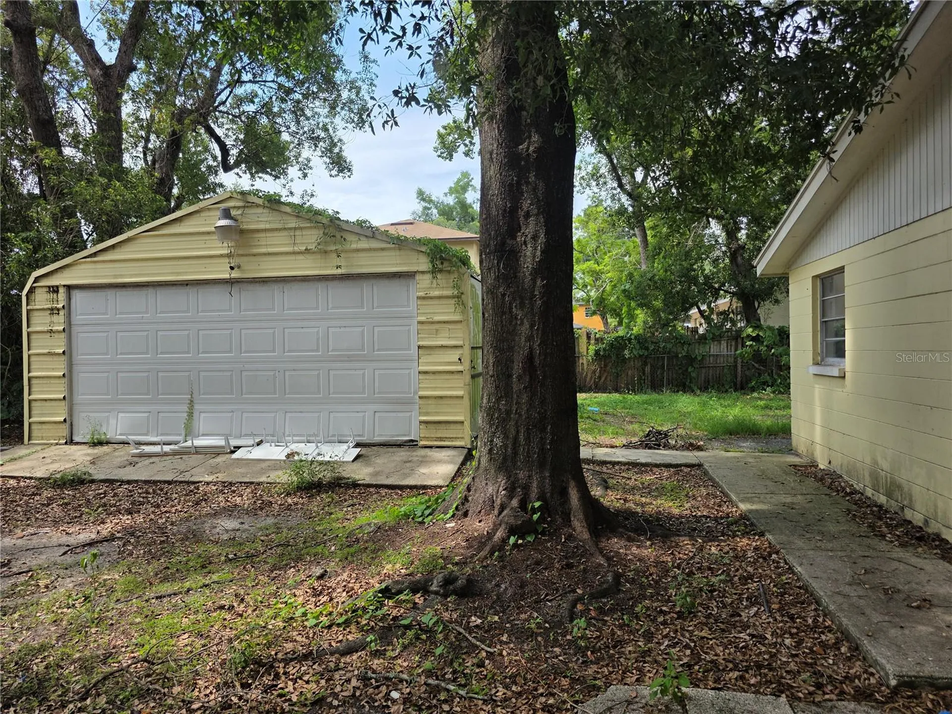 1212 E Chilkoot Avenue Tampa FL 33612