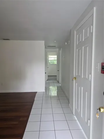 1212 E Chilkoot Avenue Tampa FL 33612