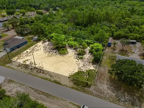 Lemon Drive Lake Wales FL 33898