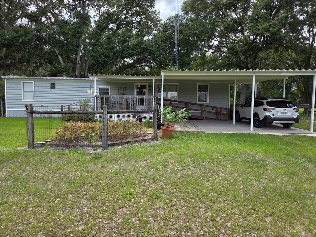 2450 SE 190th Terrace Morriston FL 32668