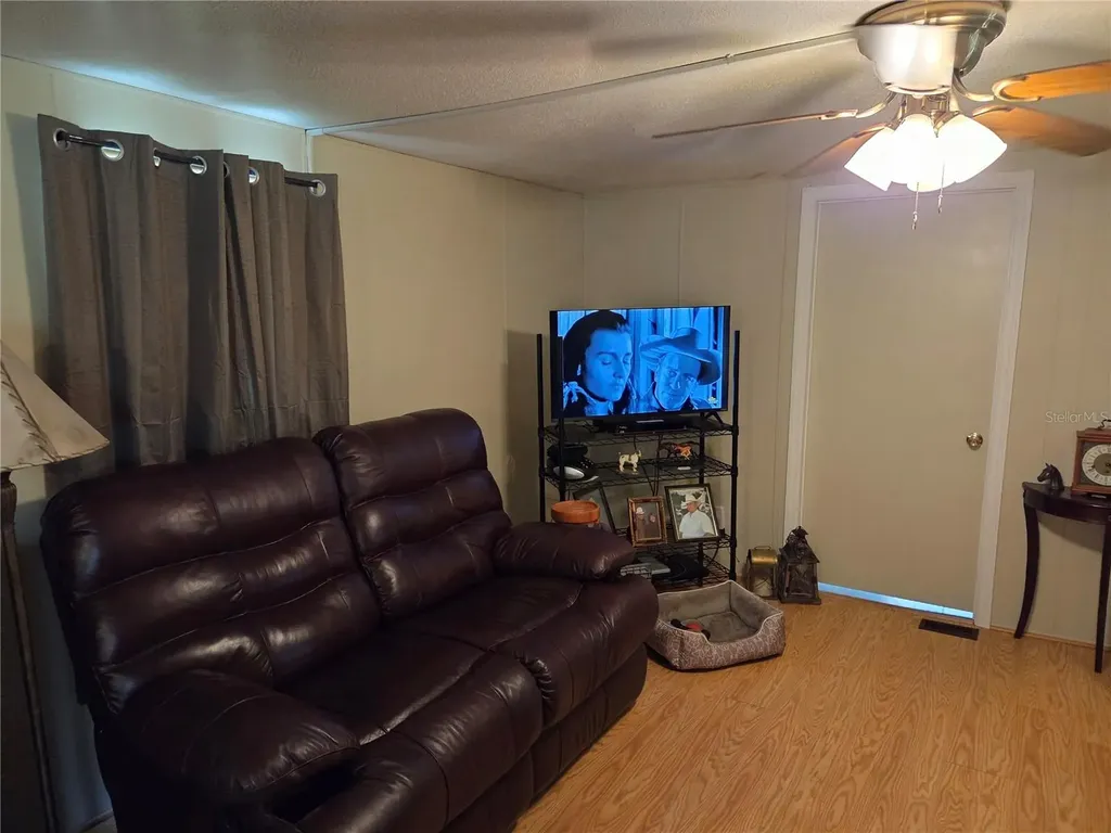 2450 SE 190th Terrace Morriston FL 32668