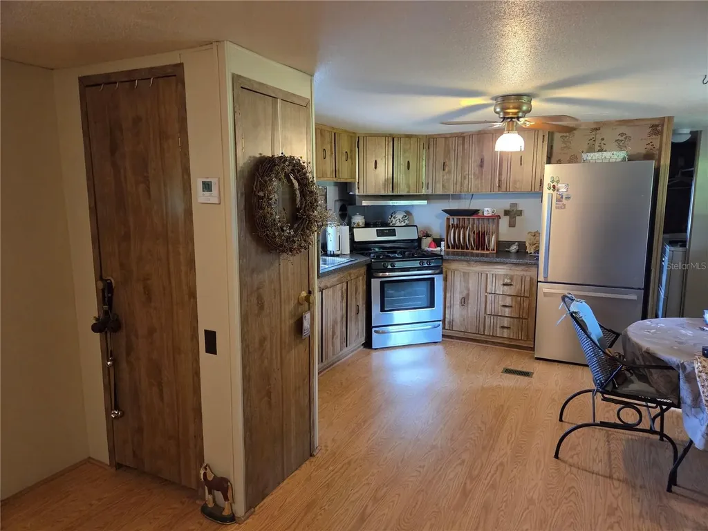 2450 SE 190th Terrace Morriston FL 32668
