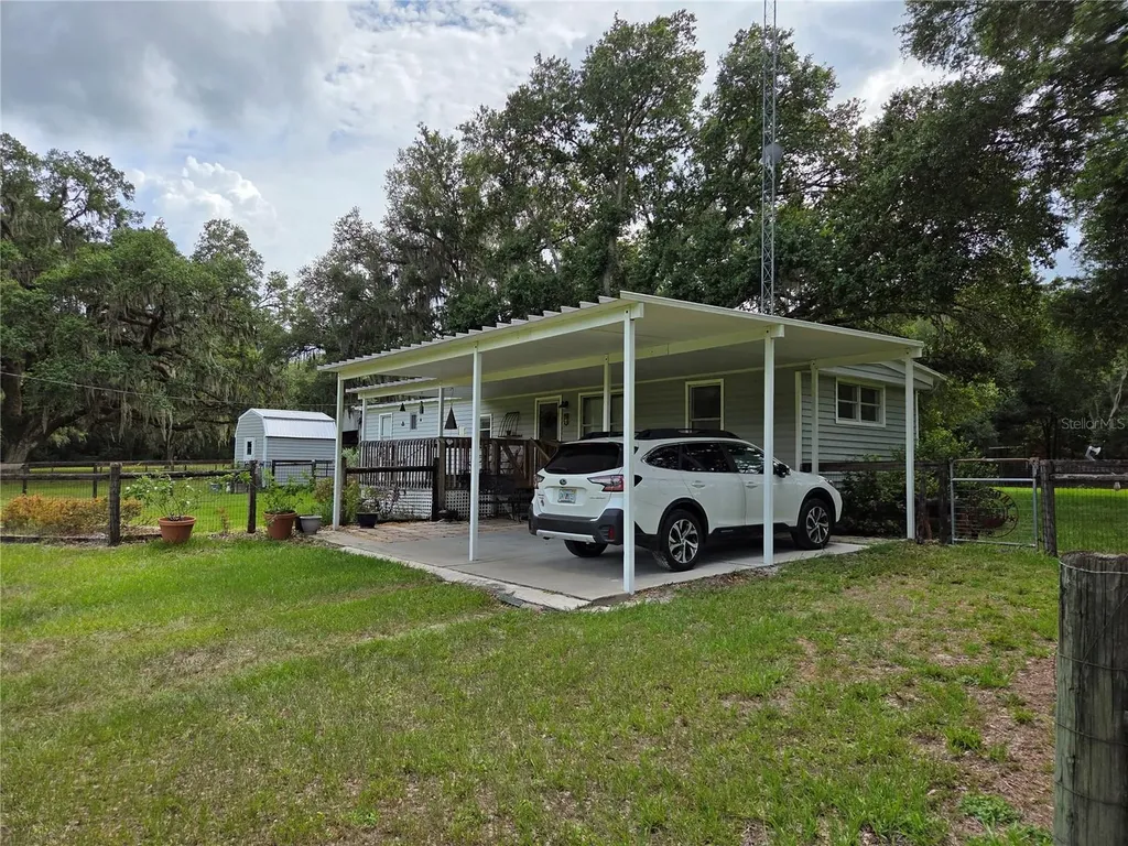 2450 SE 190th Terrace Morriston FL 32668