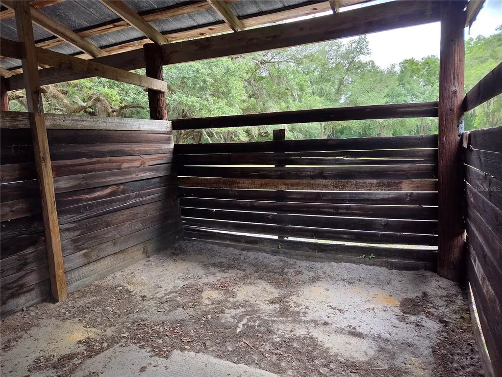 2450 SE 190th Terrace Morriston FL 32668