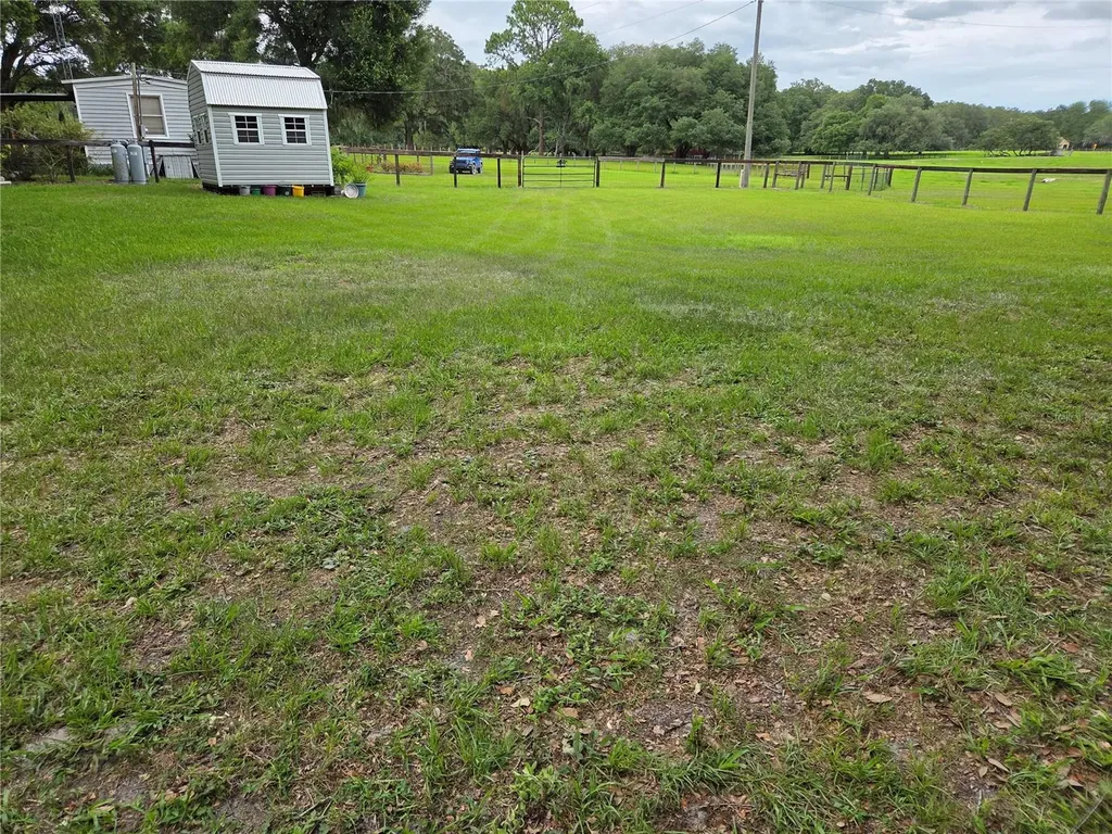 2450 SE 190th Terrace Morriston FL 32668