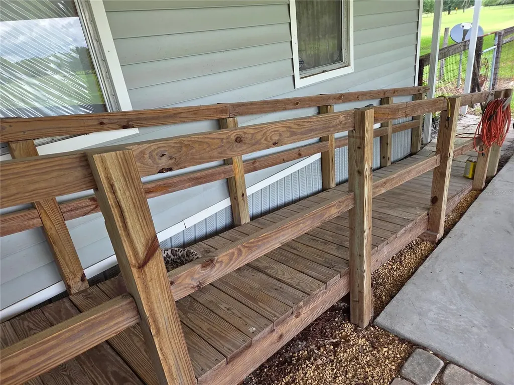 2450 SE 190th Terrace Morriston FL 32668