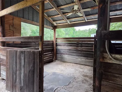 2450 SE 190th Terrace Morriston FL 32668