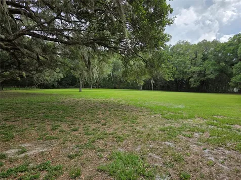 2450 SE 190th Terrace Morriston FL 32668