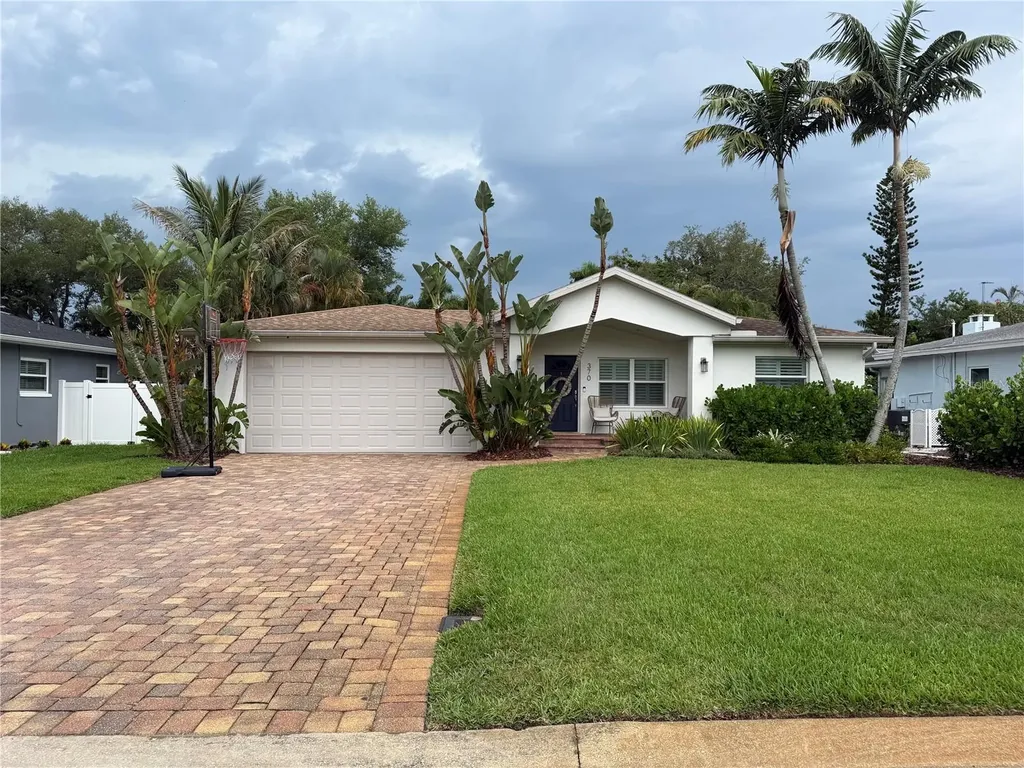 370 Foster Lane Belleair FL 33756