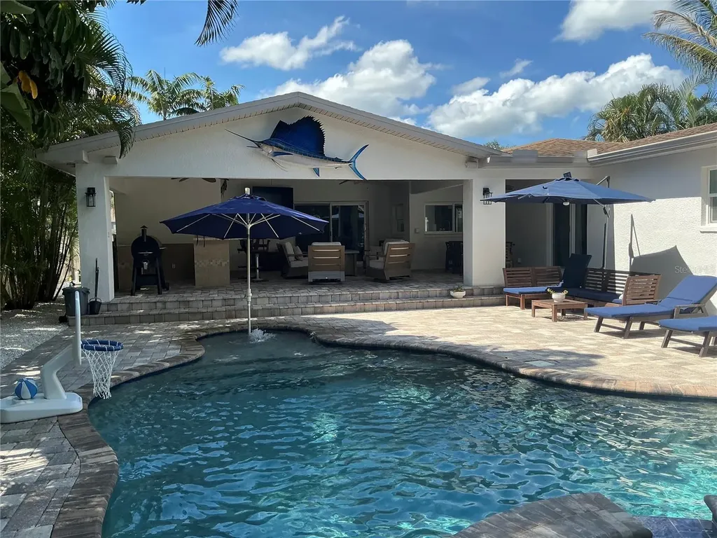 370 Foster Lane Belleair FL 33756