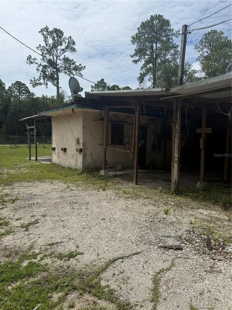 2857 W New York Avenue Deland FL 32720