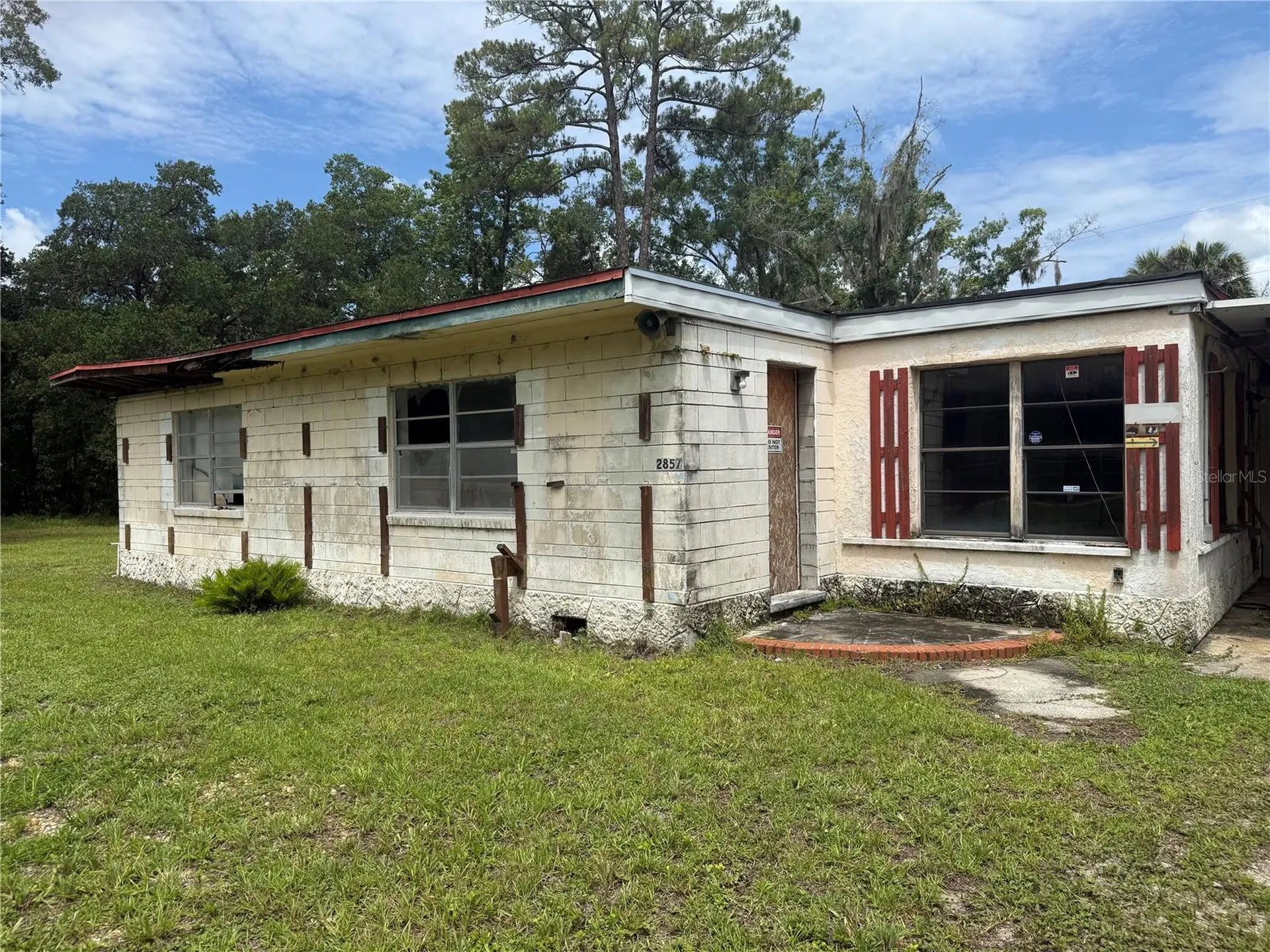 2857 W New York Avenue Deland FL 32720