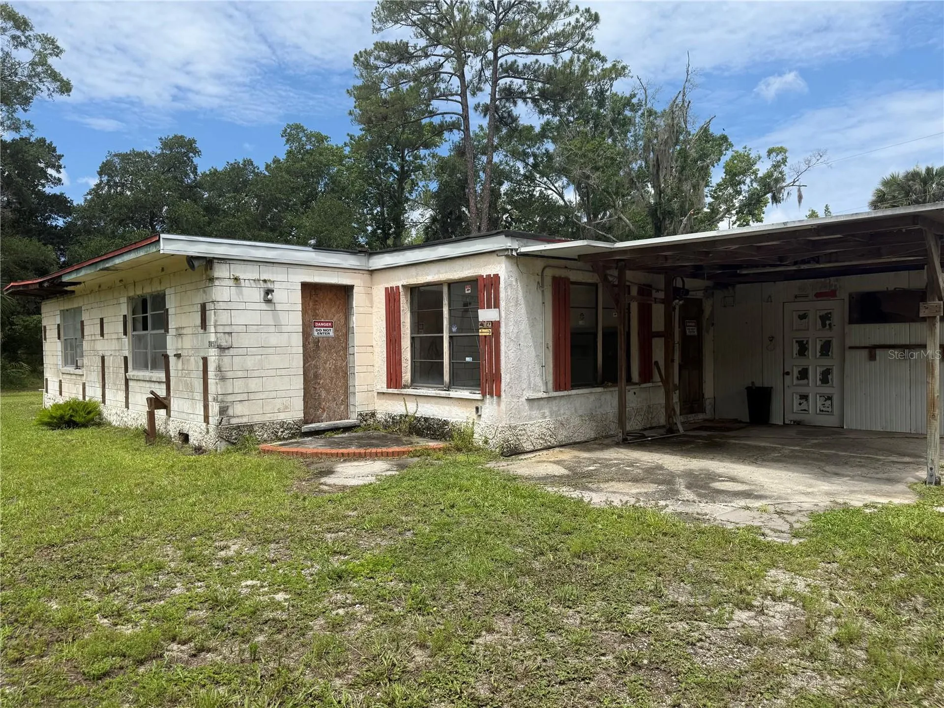 2857 W New York Avenue Deland FL 32720