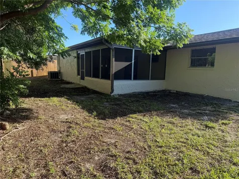 9004 Saint Regis Lane Port Richey FL 34668