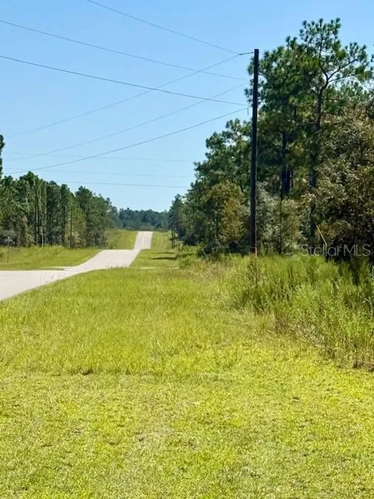135 Court SE Dunnellon FL 34431