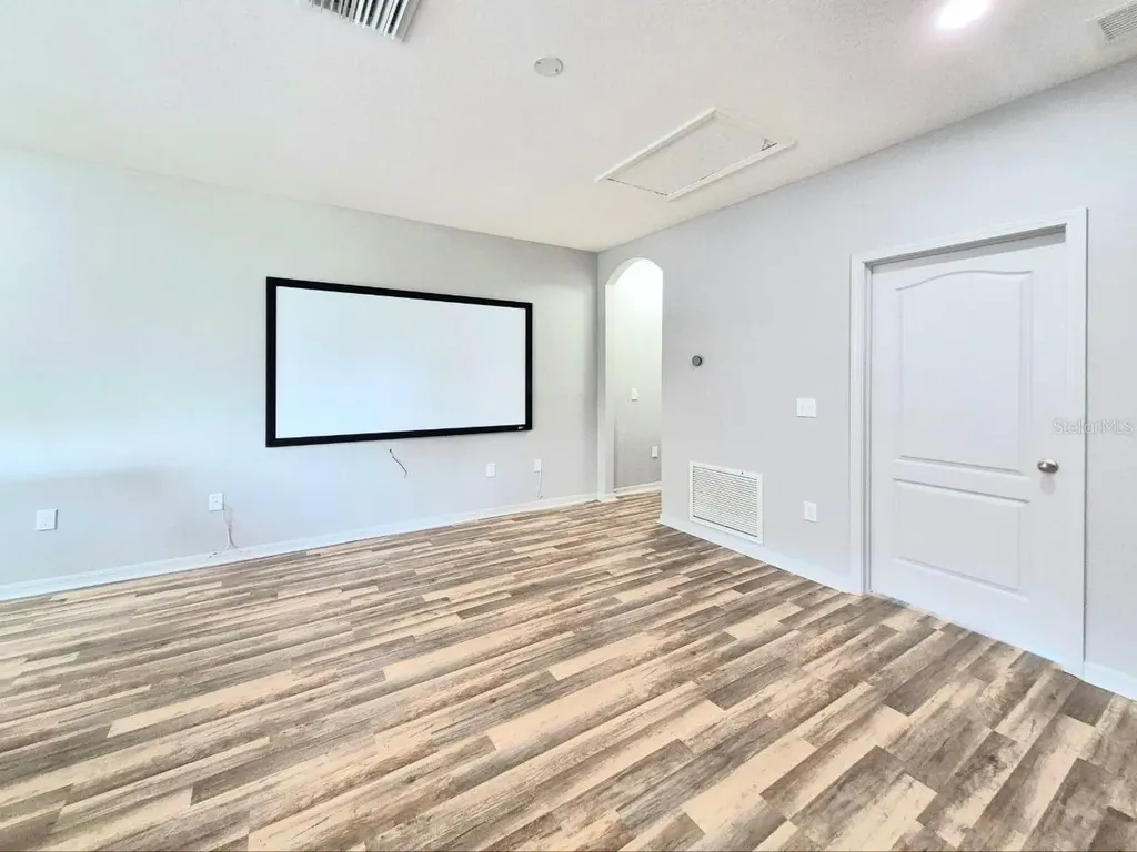 6913 S Wall Street Tampa FL 33616