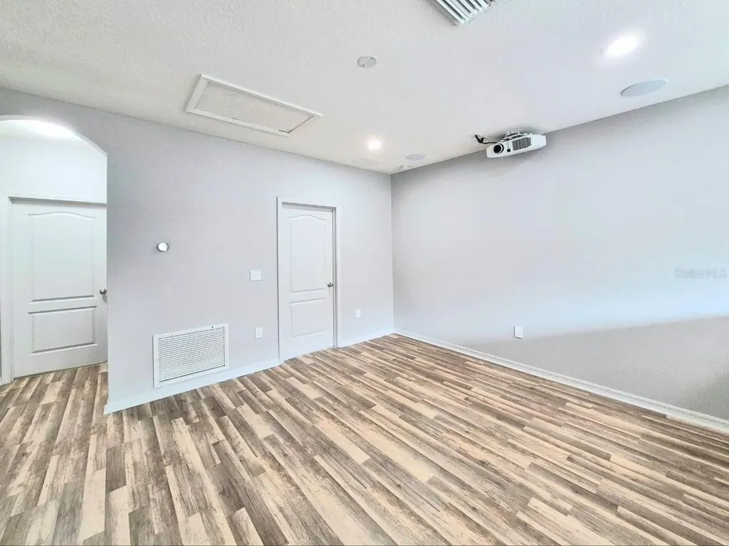 6913 S Wall Street Tampa FL 33616