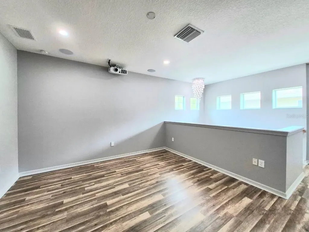 6913 S Wall Street Tampa FL 33616