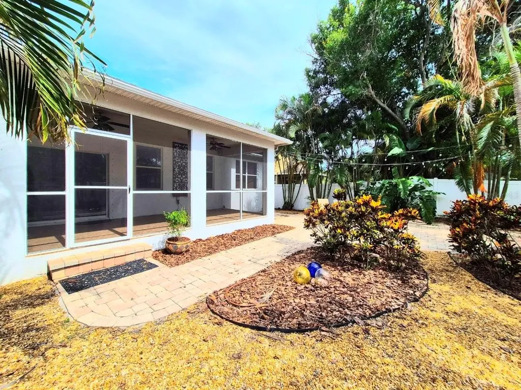 6913 S Wall Street Tampa FL 33616