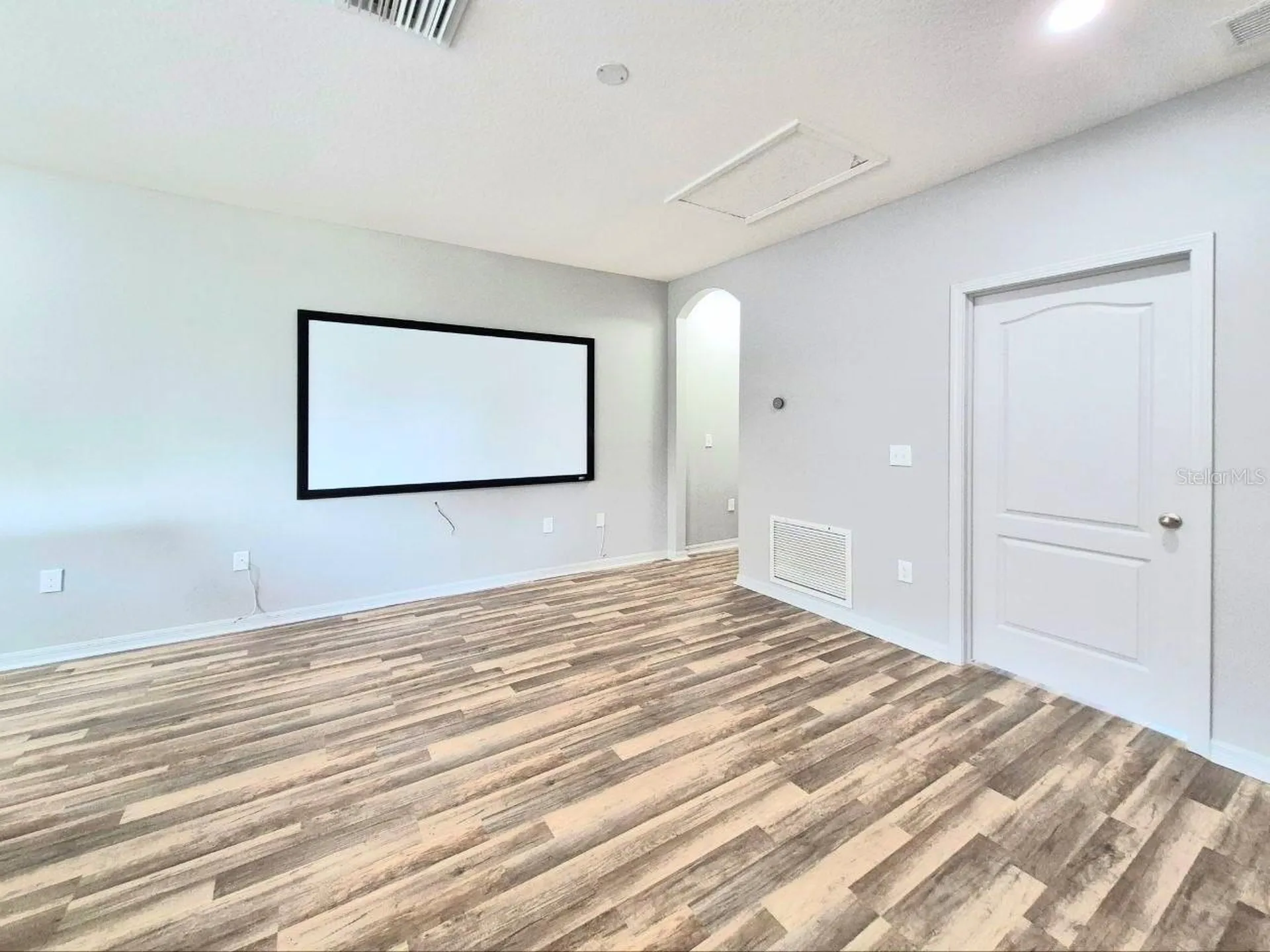 6913 S Wall Street Tampa FL 33616