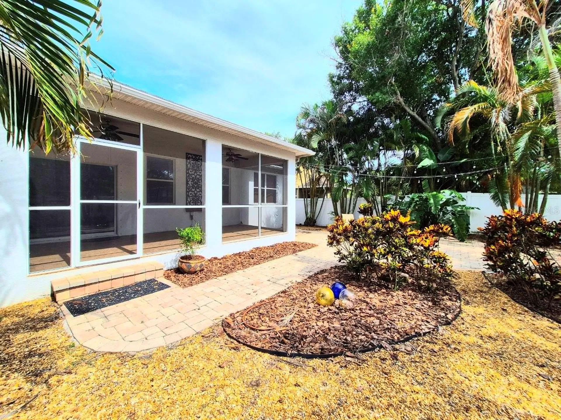 6913 S Wall Street Tampa FL 33616