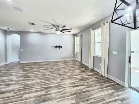 6913 S Wall Street Tampa FL 33616