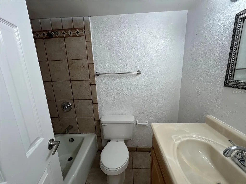 1171 Calle Del Rey Casselberry FL 32707