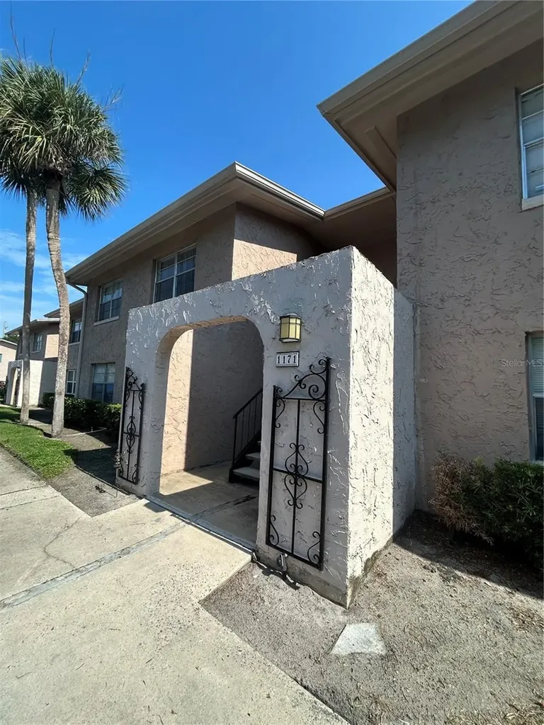 1171 Calle Del Rey Casselberry FL 32707