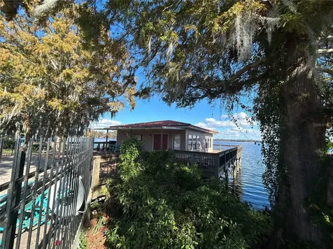 1171 Calle Del Rey Casselberry FL 32707