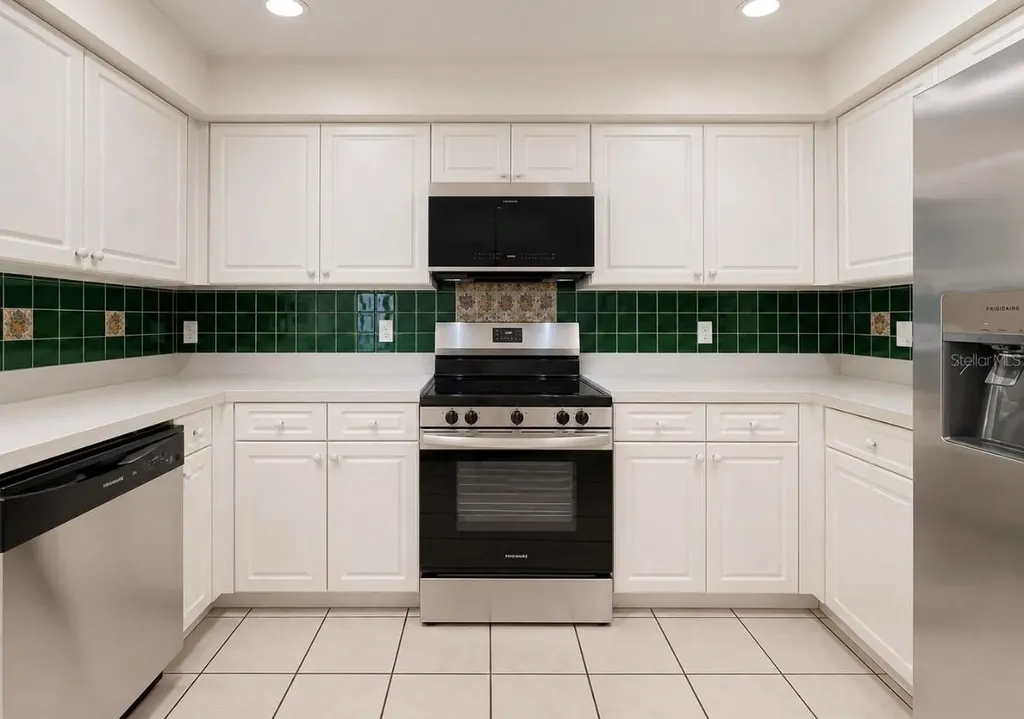 6248 Fairway Boulevard Apollo Beach FL 33572