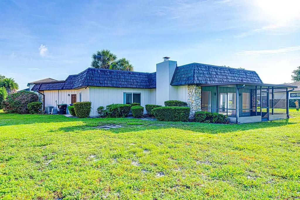 8998 Crichton Wood Drive Orlando FL 32819
